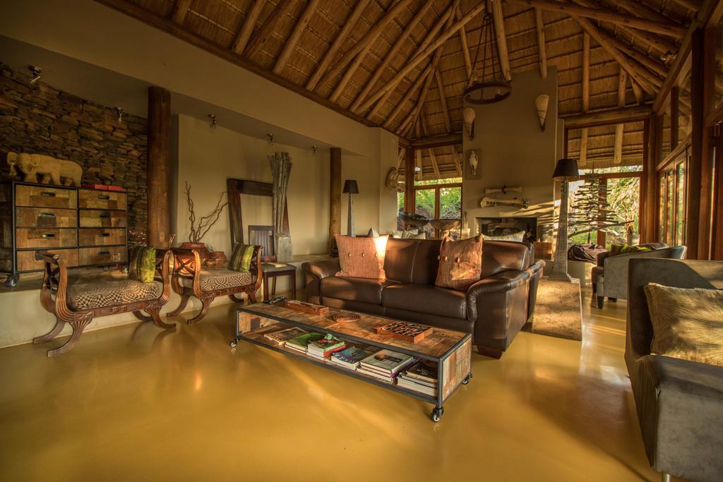 Etali Safari Lodge Защитен резерват „Мадикве“ Екстериор снимка